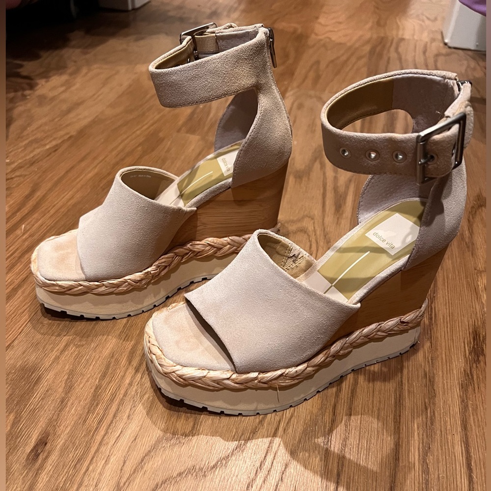Dolce Vita Wedges- Size 7
